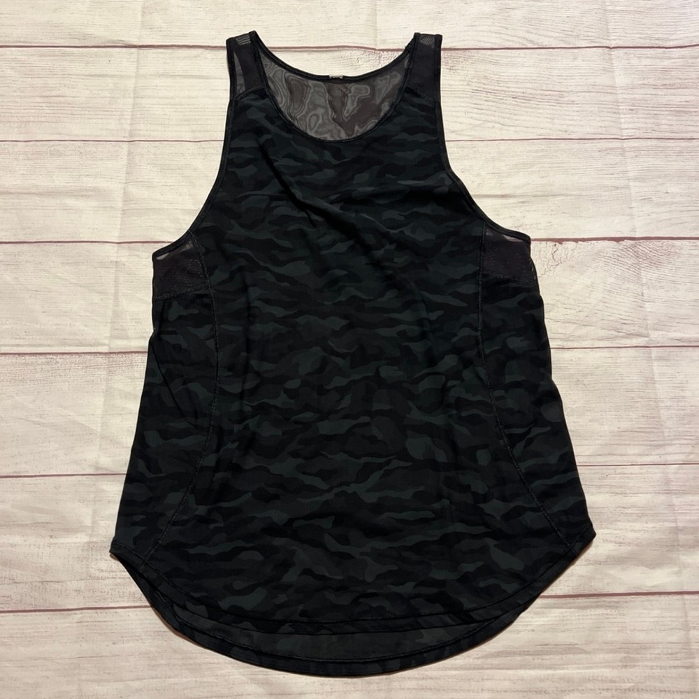 Lululemon Women's Black Camo sculpt Tank Top size medium
